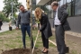 Ünnepélyes faültetés a felújított Kandó Kálmán Kollégium előtt